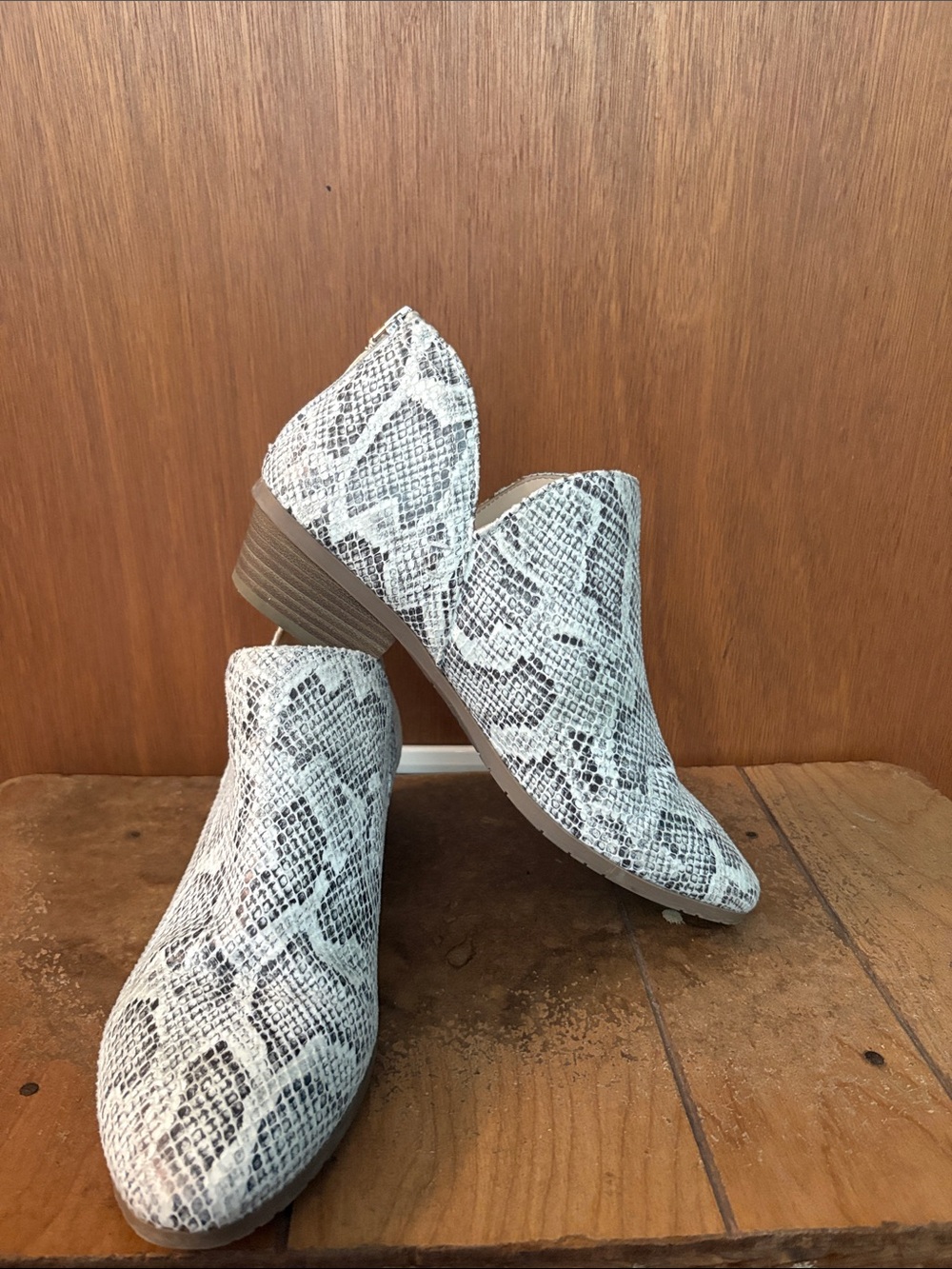 Kenneth Cole Reaction White Snake-Print Slip-On Ankle Booties